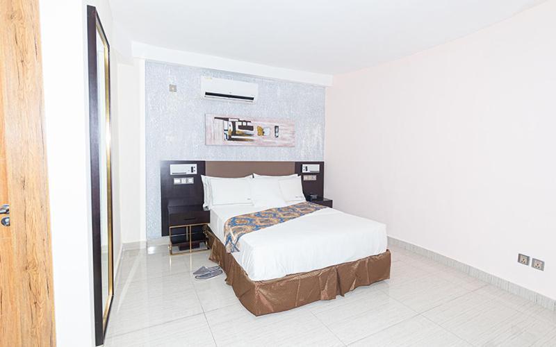 Hotel Le Figaro 두알라 외부 사진