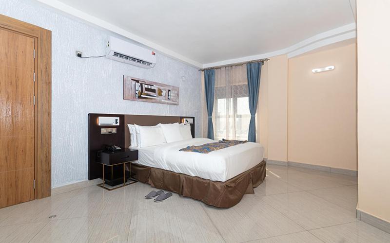 Hotel Le Figaro 두알라 외부 사진